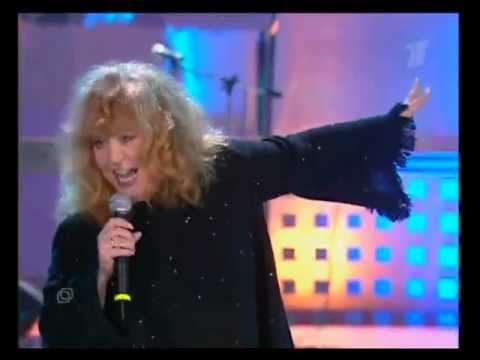 Video: Alla Pugacheva se vrací na scénu