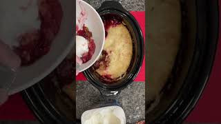 The Best Crockpot Cake! 🍒