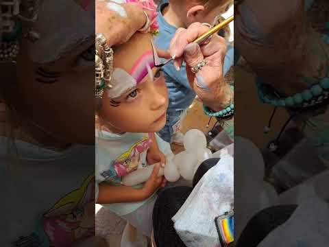 Face painting 😀 Unicorn