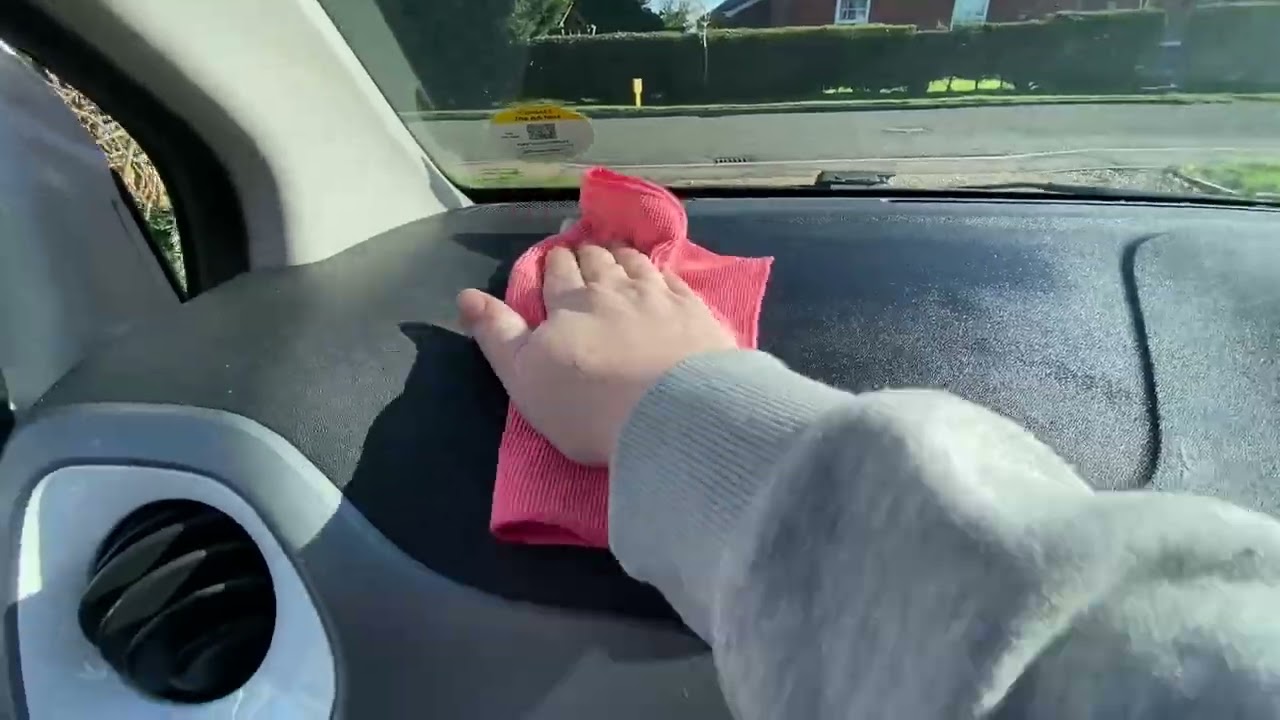 Грязную машину как следует вымыть