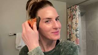 Siren Makeup Brush Review Best Makeup Brush for applying foundation and BB Creams screenshot 5