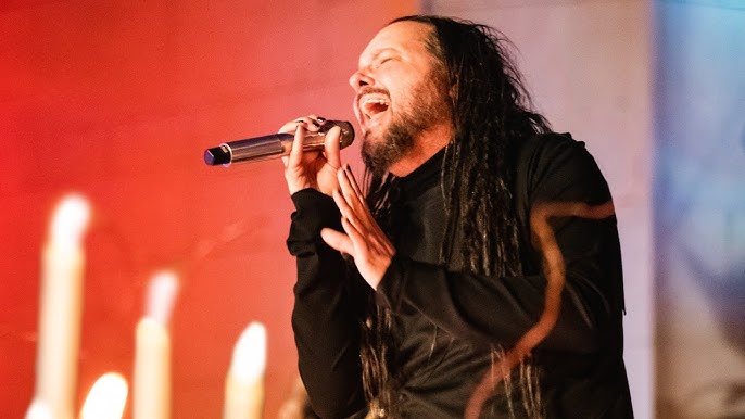 Korn divulga a música Lost in the Grandeur, mais uma de Requiem