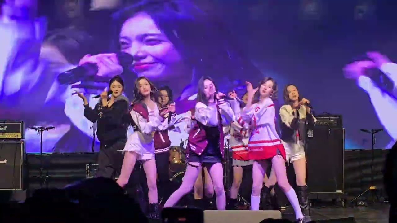 2025.11.03/고려대 가을축제/걸그룹 Hearts2Hearts 하츠투하츠 - The Chase 