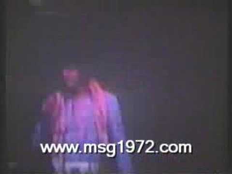 Elvis Presley at the Garden(unreleased Footage) - YouTube