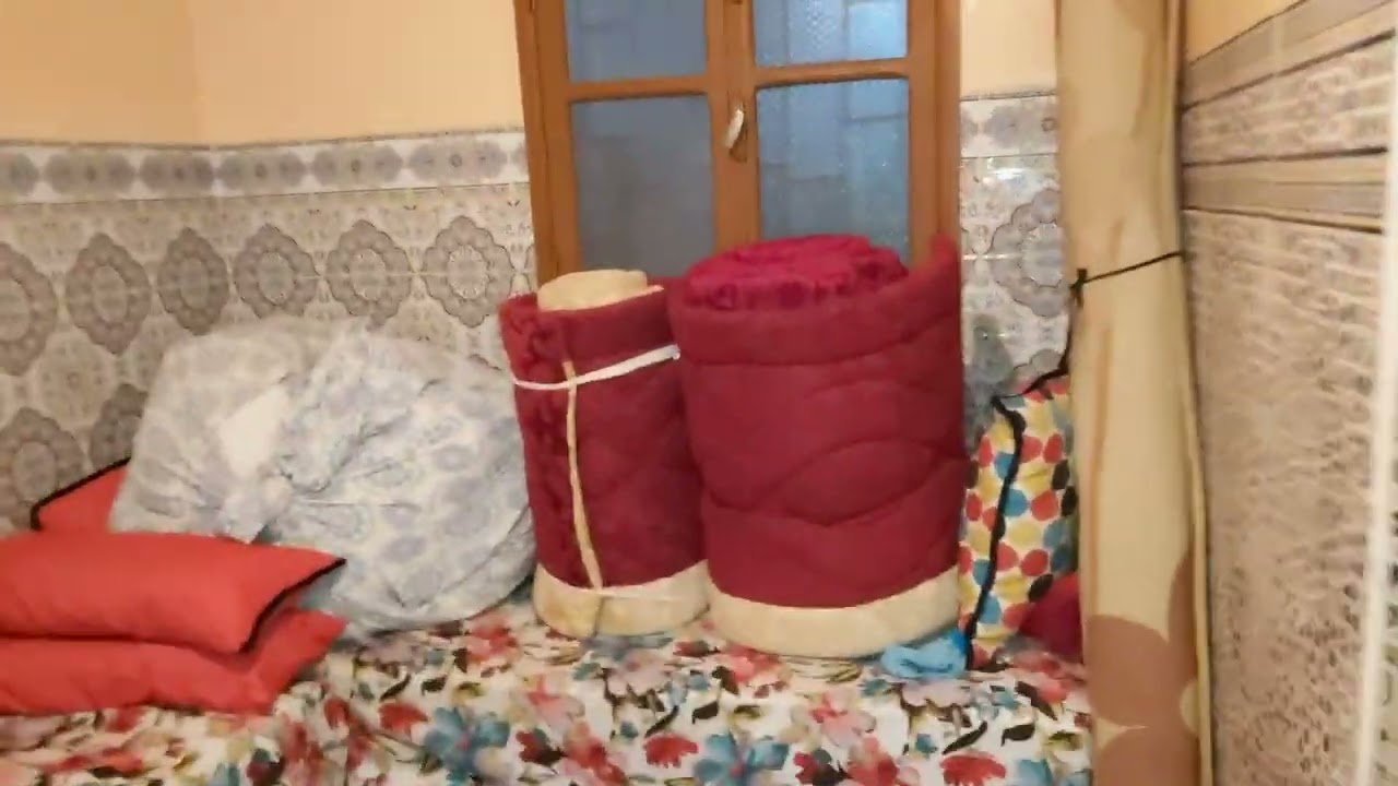 سلا حي مولاي اسماعيل شقة الطباق الاول مساحتها 70 متر تمن 32 مليون سنتيم 212661247058