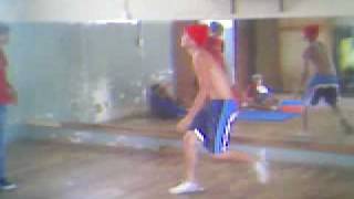 Bboy Carlinho Tricks vs Bboy Danilo Psy Move