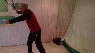 видео: Теннис. Подводящие упражнения для отработки удара справа. картинка: Теннис. Подводящие упражнения для отработки удара справа.