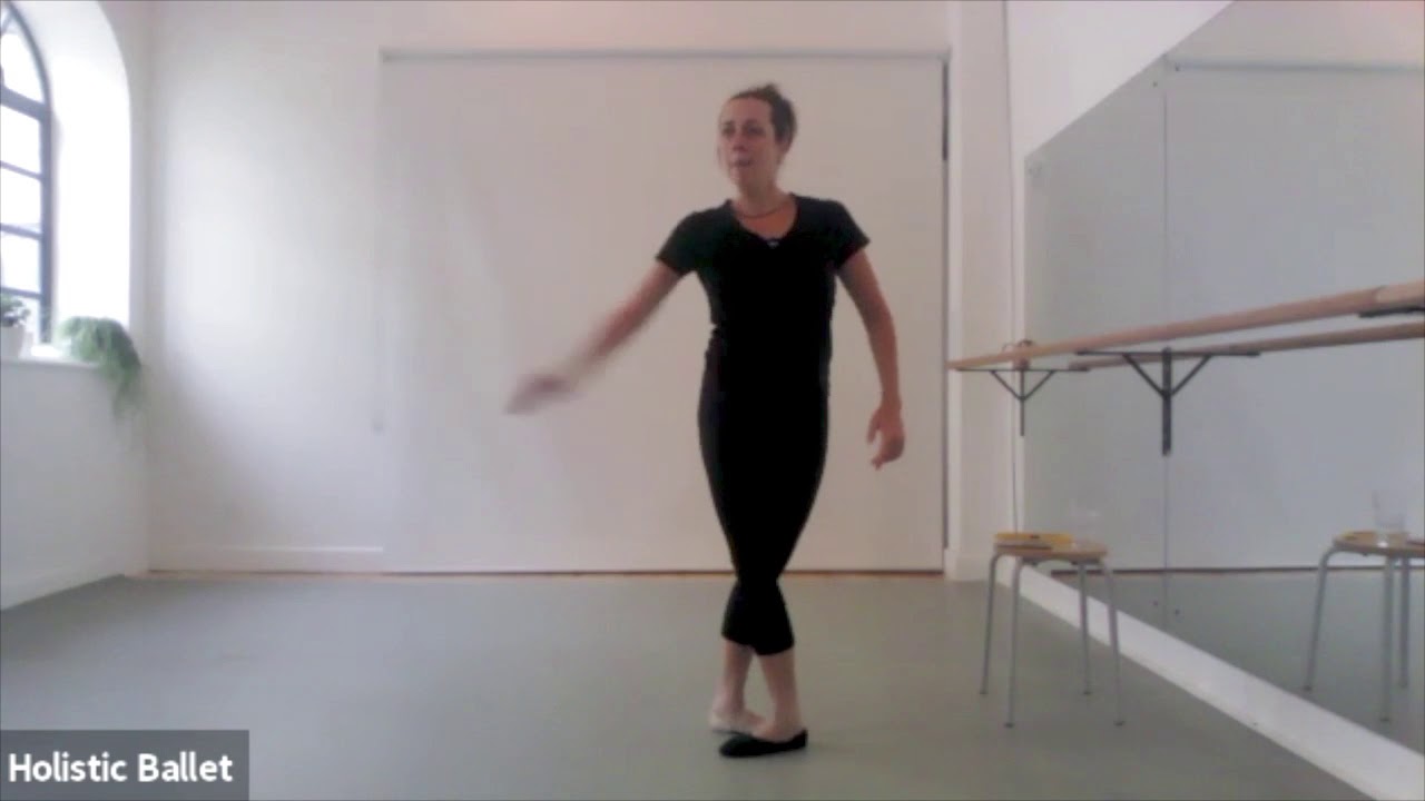 Zoom ballet class: How to do glissade-assemblé? 