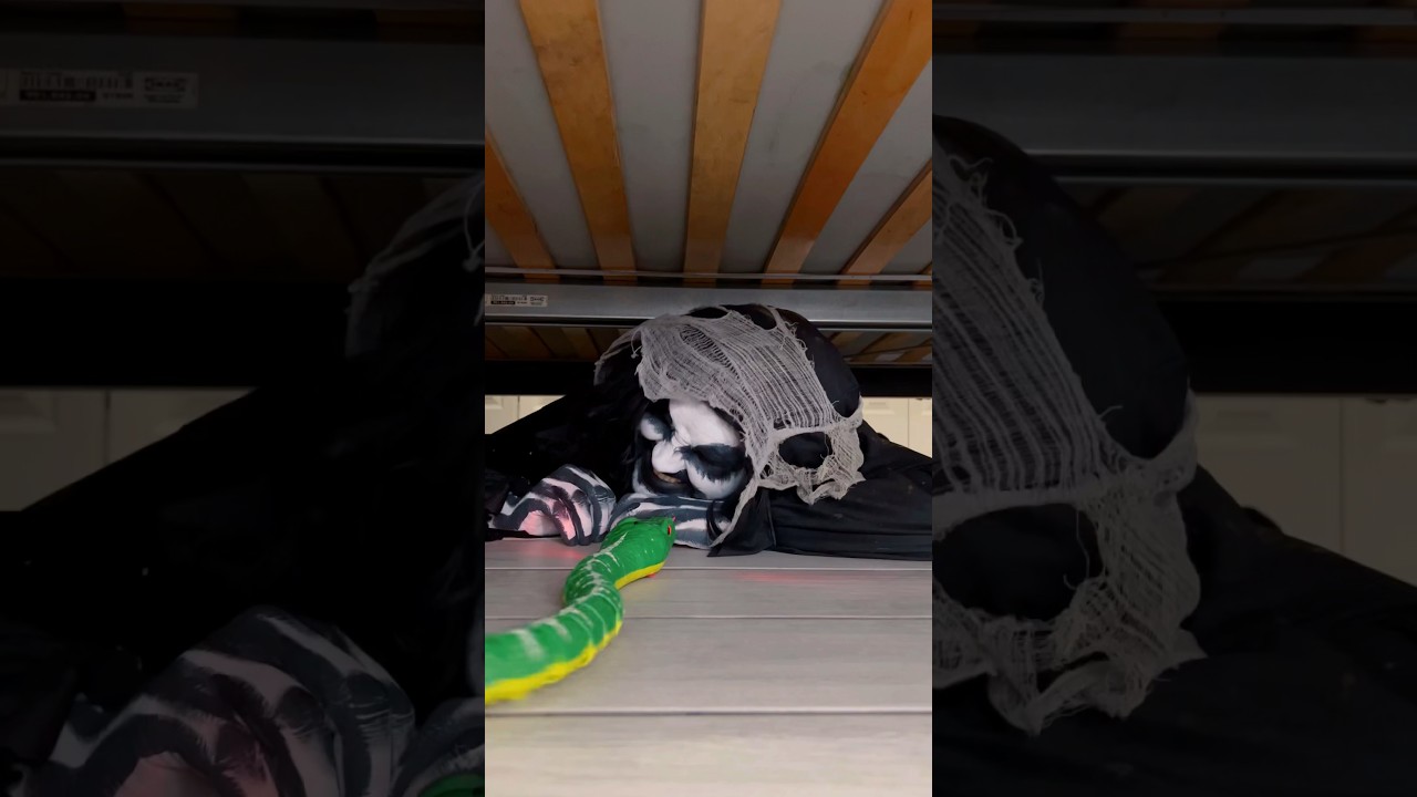 Snake for scary monster! 🐍👻 