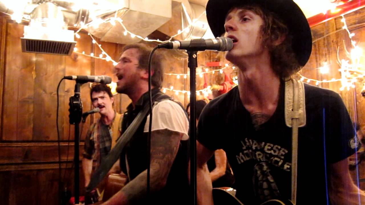Butch Walker and the Black Widows "Summer of '89" live at the
