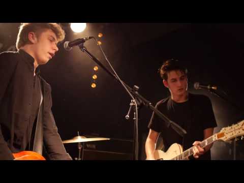 Last Train — 1 - LAST TRAIN - Live - "Dropped By The Doves" - Concert privé - 31/03/2016.