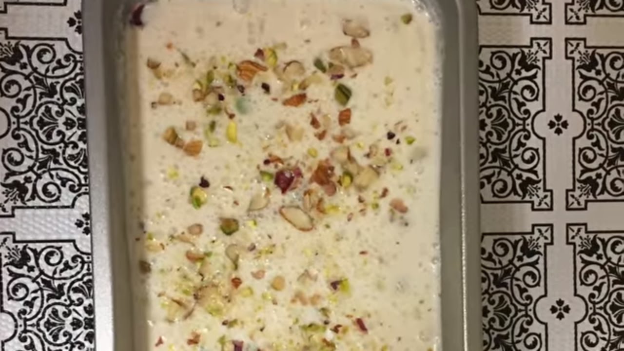 Quick & easy Bread kulfi (Ice cream) recipe in Hindi with English subtitles (Pista badam kulfi) - YouTube