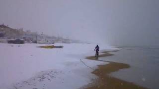 03-02-12 MTB SPIAGGIA PESCARA SOTTO LA NEVE 2