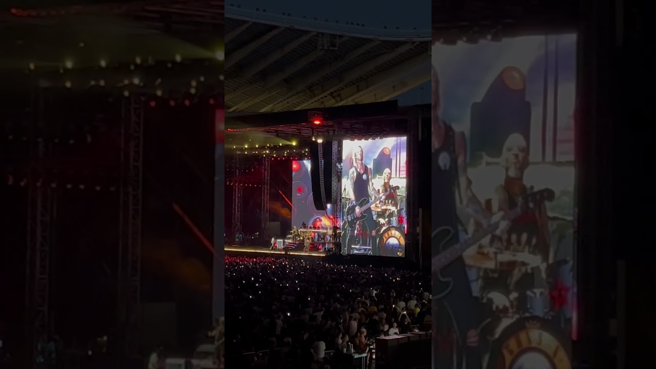 Slash - Slither Solo 🎸 Velvet Revolver cover live in Athens 2023