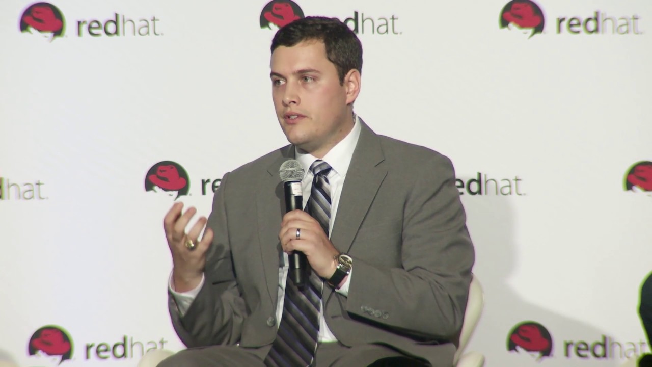 The intelligence community migrates to the cloud with Red Hat - YouTube