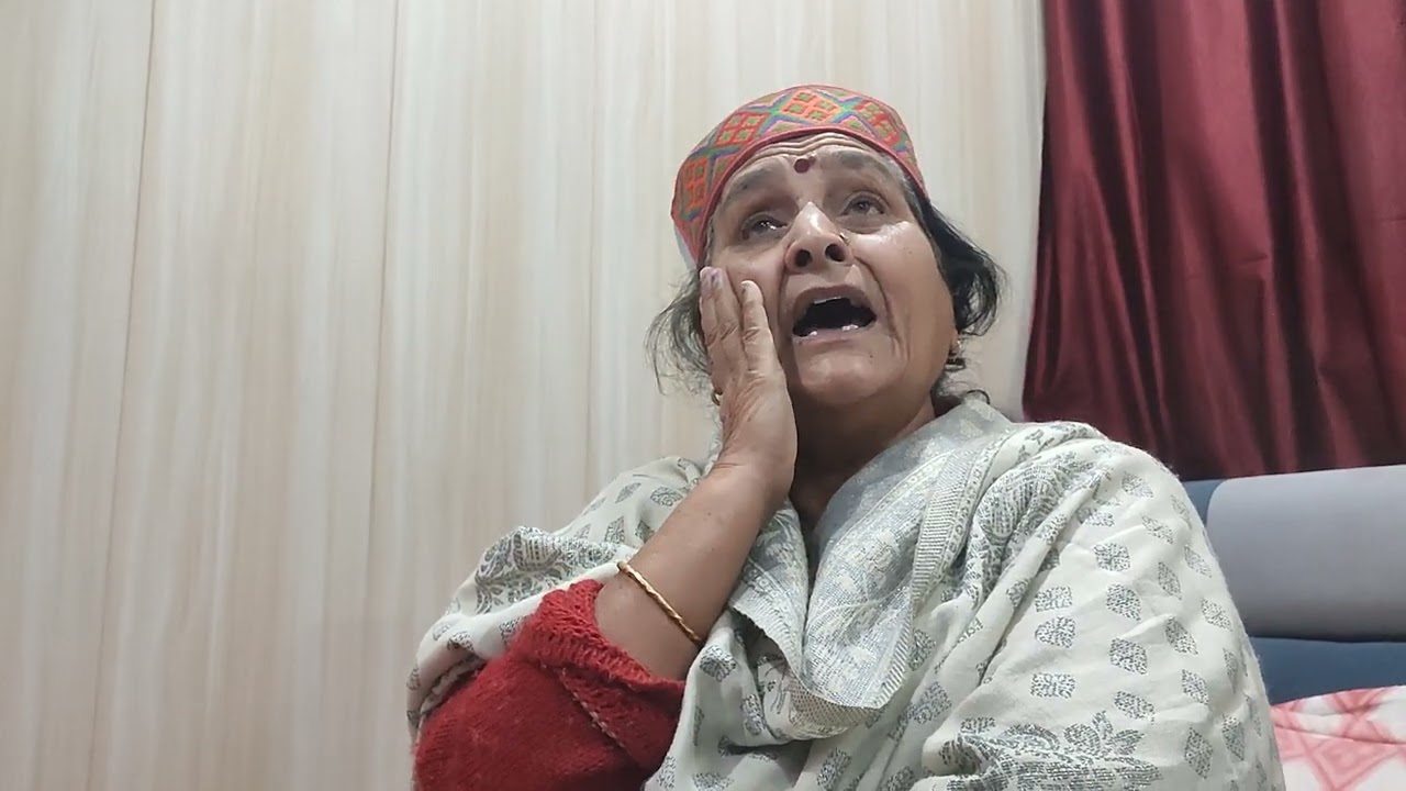 Himachali song by Mrs Kamlesh retired physical education teacher Pragpur.