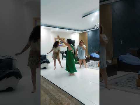 ویلا با کلی ژیلا