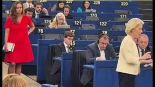 Ursula Von Der Leyen Humiliee Par Sarah Knafo France 2026 En Danger