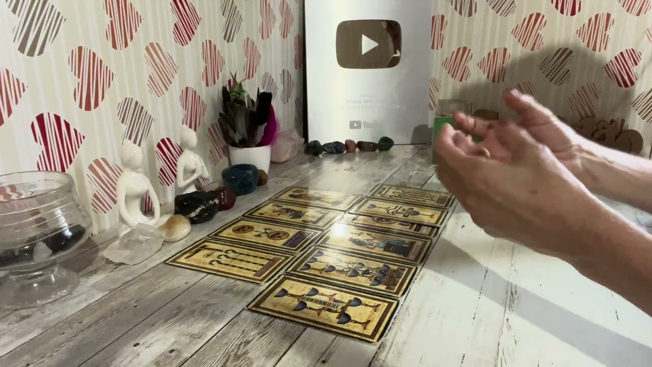 ♍️Virgem//Algo/alguém vem para transformar a sua vida.