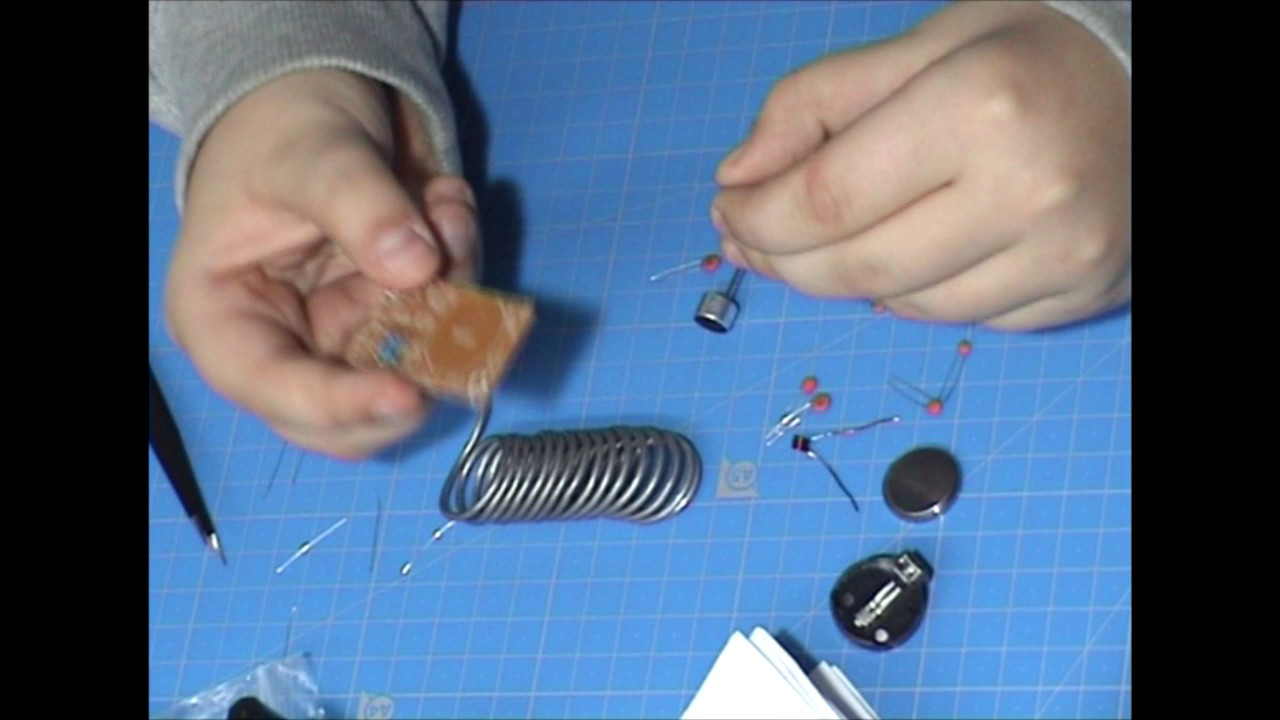 Как сделать FM-жучок своими руками - YouTube