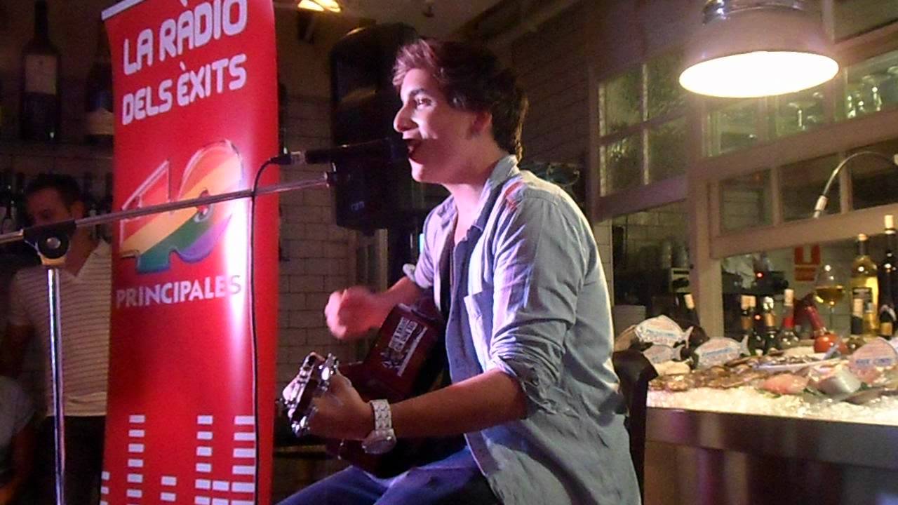 Xuso Jones cantando Mc Auto en Barcelona YouTube