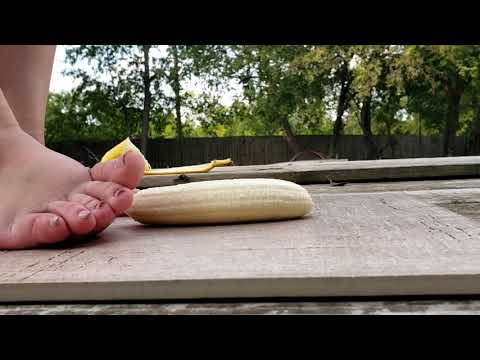 banana bare foot crush