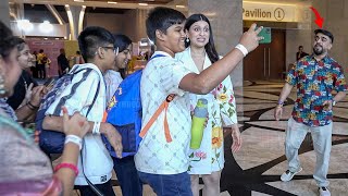 Mannara Chopra Cutest Fan With Kids Moment 😍😍