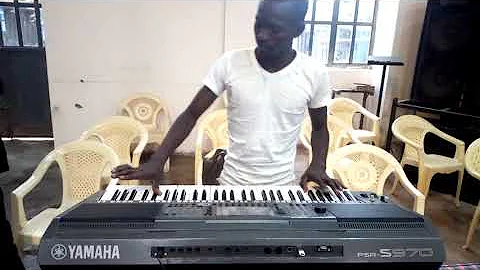 hakuna mungu kama wewe/ msalaba wa Yesu by kijitonyama choir injilisti.... by Elvince Robinson seben