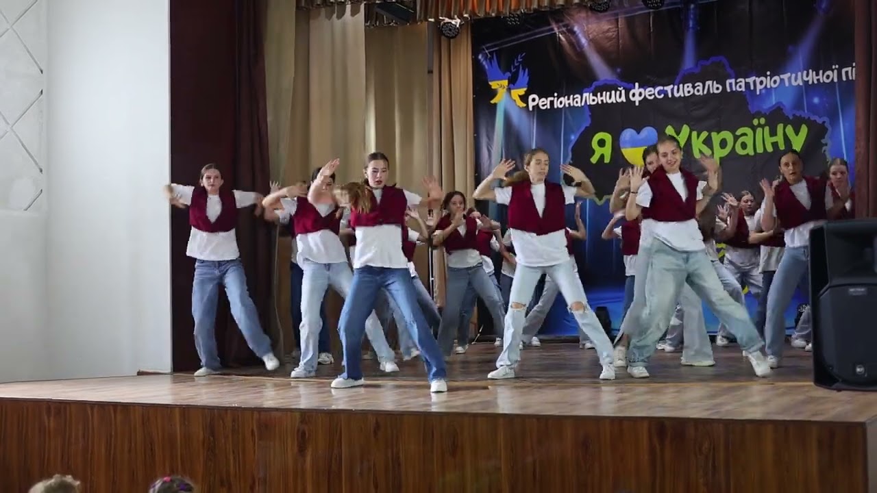 Танцювальна студія «Gloss»