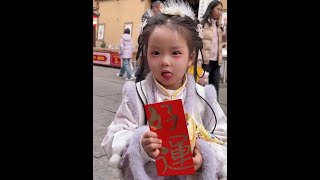 Cao Wei Ancient City Hanfu Fairy Girl Punch Fist Film-like Life