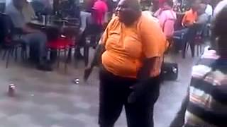 Download lagu Sou um gordinho gostoso,sou um gordinho gostiso