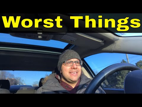 Top 6 Worst Things You Can Do While Driving An Automatic Car