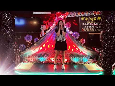 ＃吳若希 ＃眼淚的秘密 ＃cover by 巨Sing舞台私教學生 真情獻唱,可惜她未夠年齡 參加 ＃中年好聲音,否則就。。😜 既然睇到呢度 順手畀like 鼓勵妹妹仔！剛換咗新喇叭聽唔聽出更好聲呢！
