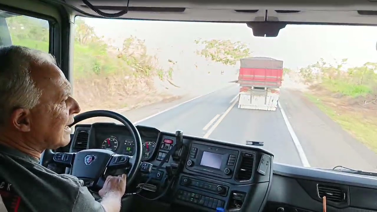 EP42/DEZ/25 Araxá MG, batatas e asfalto 