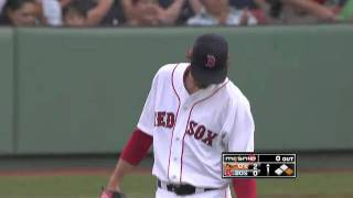 2011/07/07 Markakis scores