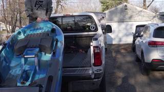 HOW TO LOAD A BIG HEAVY KAYAK IN YOUR TRUCK BY YOURSELF! - Loading up the Big Fish 108