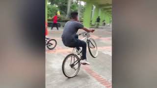 Haciendo Stunt Honduras/ La López Arellano Bicicletas Tuning HN