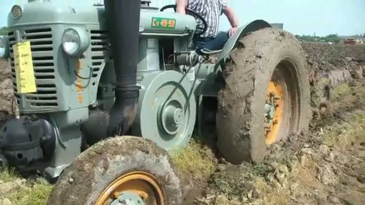 05 05 2013 Chiarano aratura con trattori d'epoca al limite del possibile
