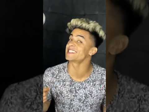 كلمت بحب اصعب كلمه على لساني