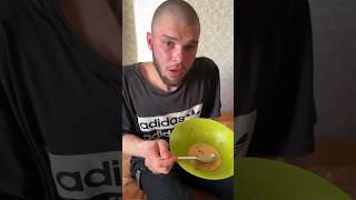 Самый острый славянский том ям челендж #россия #еда #russia #вкусно #food #обед #приколы #славяне