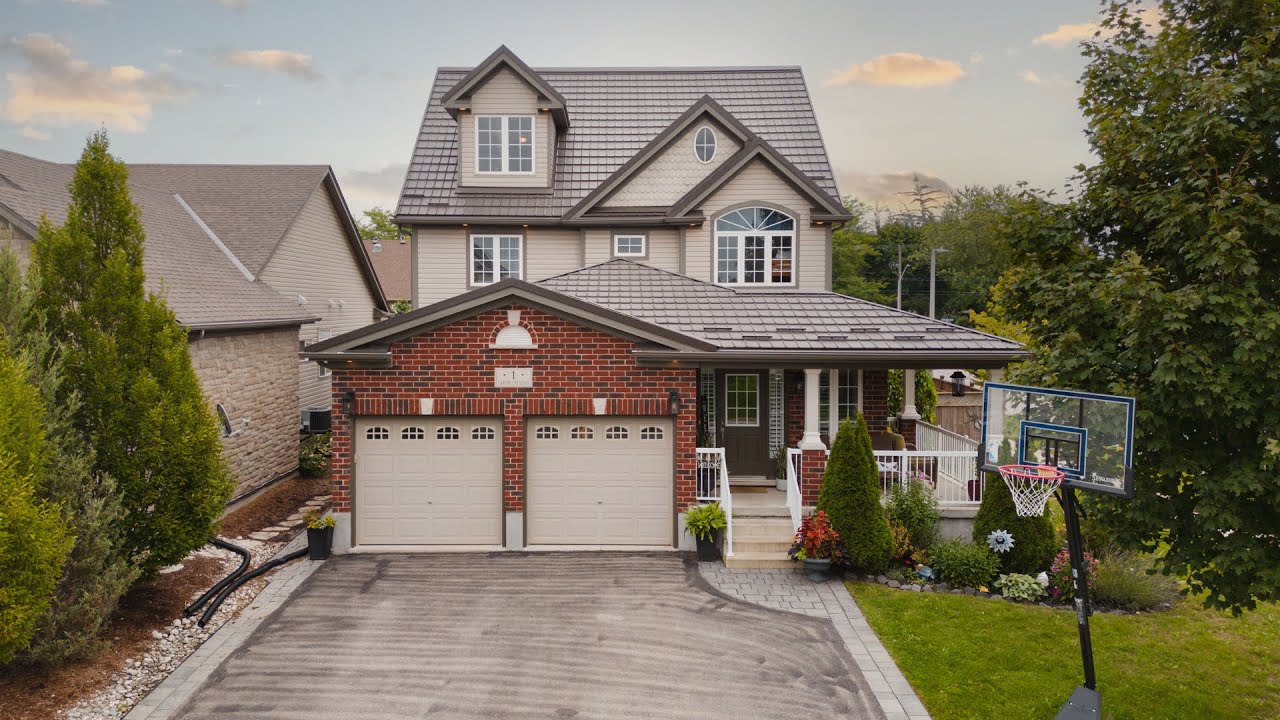 1 Carere Cres, Guelph YouTube