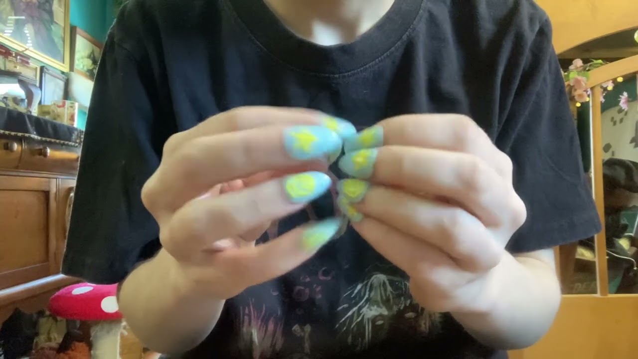 Lofi Nail Tapping ASMR (Nail tapping, nail scratching, and a little bit of camera tapping)