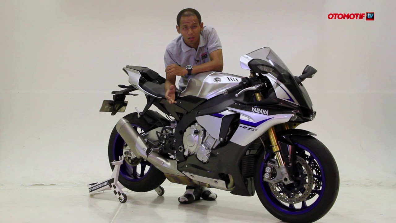 Yamaha YZF-R1M - Test Ride - YouTube