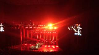 2cellos concert AC/DC Back in Black