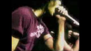 Download lagu Eyes set to kill - Darling (Old video version)