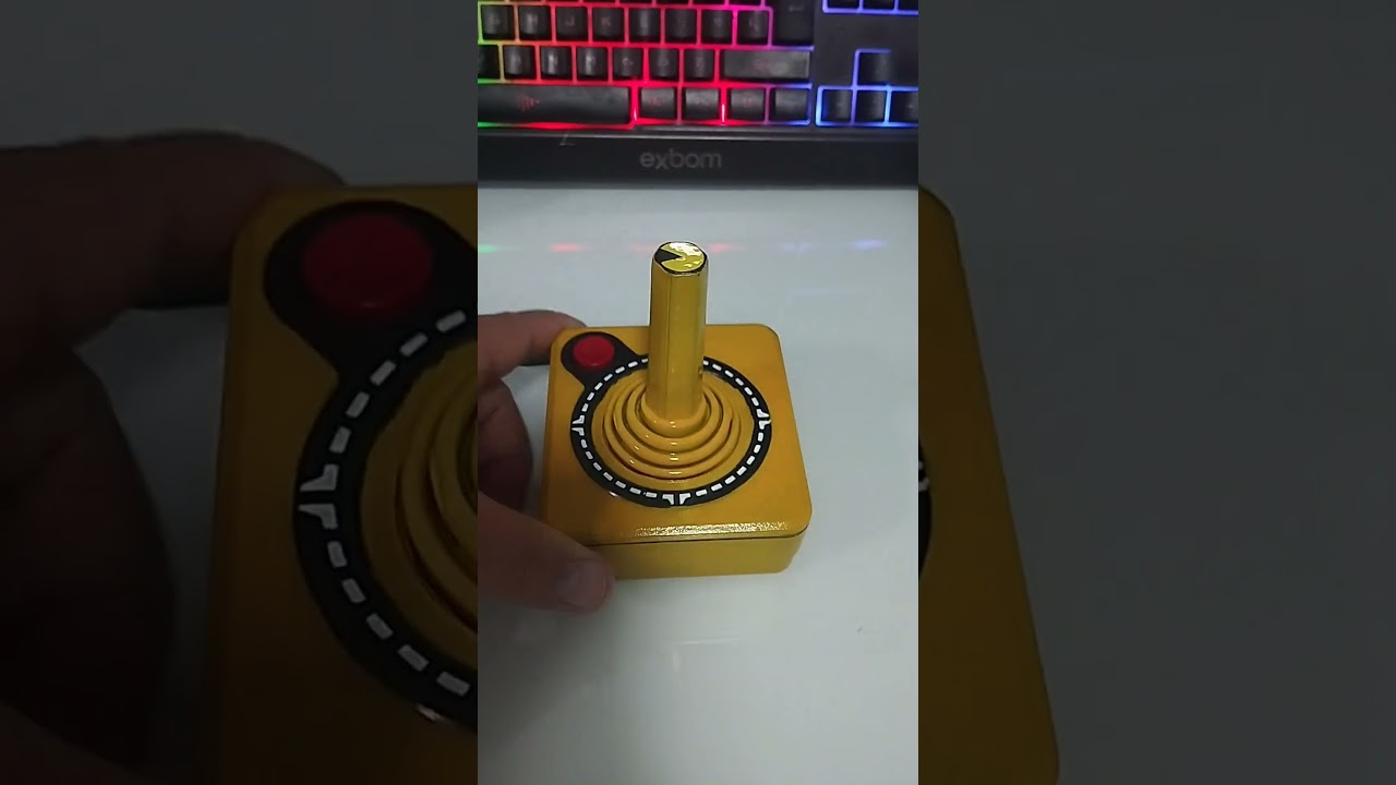 Atualização do controle Atari Pac-Man. 