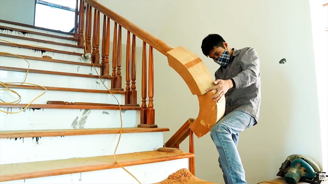 Master Artisan Creates the Perfect Curved Staircase With Pure Handmade Craftsmanship