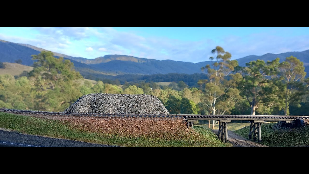 Modelling a heap of mine spoil