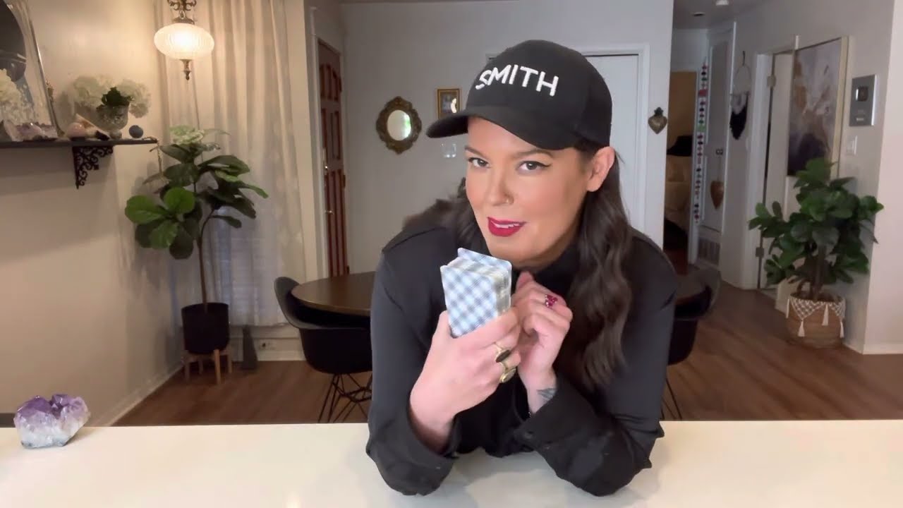 CAPRICORN- HOPELESSLY DEVOTED TO YOU! SOMEONE IS IN THEIR FEELS! KARMIC TO HIGH LEVEL!- FEBRUARY