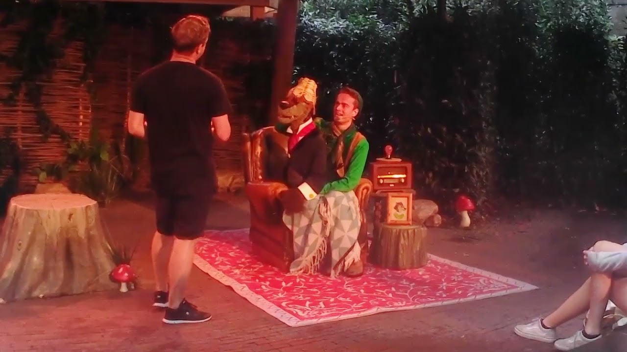 Avond met Wolf ~ Als Roodkapje stiekem van de bloedwijn heeft gedronken